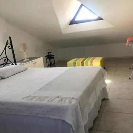 Sleeps 6, Spacious With Large Garden - Awz 307 * مرمريس